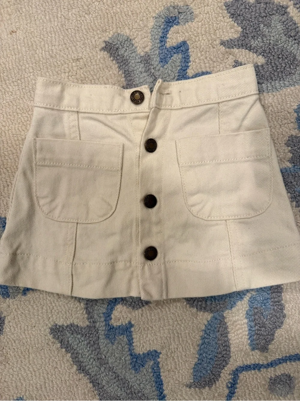 Rylee Cru off White/Ecru Button-Front Mini Skirt with Patch Pockets. Never worn